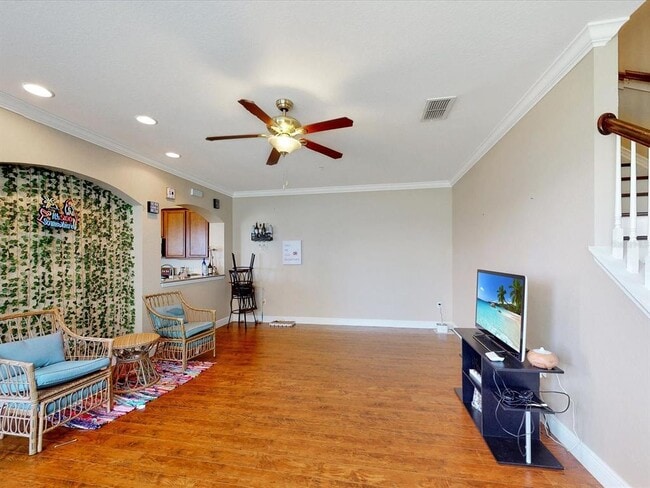 Photo - 2949 Langdon Ln S