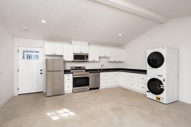 Photo - 126 1/2 Franklin Ct Unit 126 Franklin Ct #B