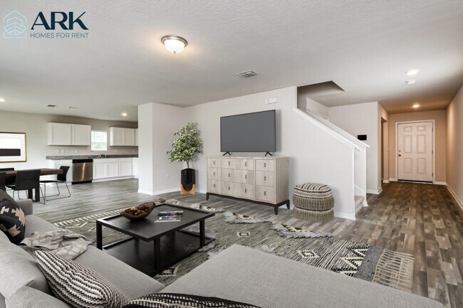Photo - 113 Talavera Ln