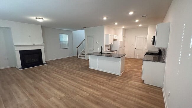 Photo - 5610 Flint Ln