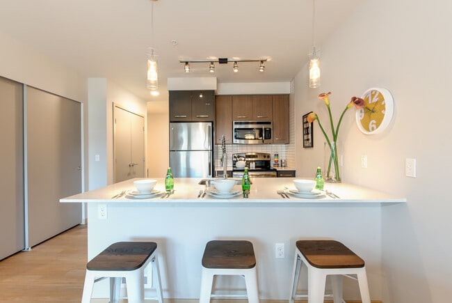 Zephyr Apartments