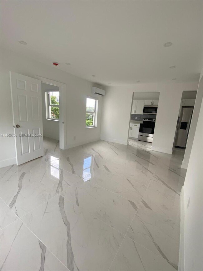 Photo - 1015 S 17th Ave Unidad 3