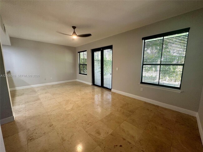 Photo - 3054 McDonald St