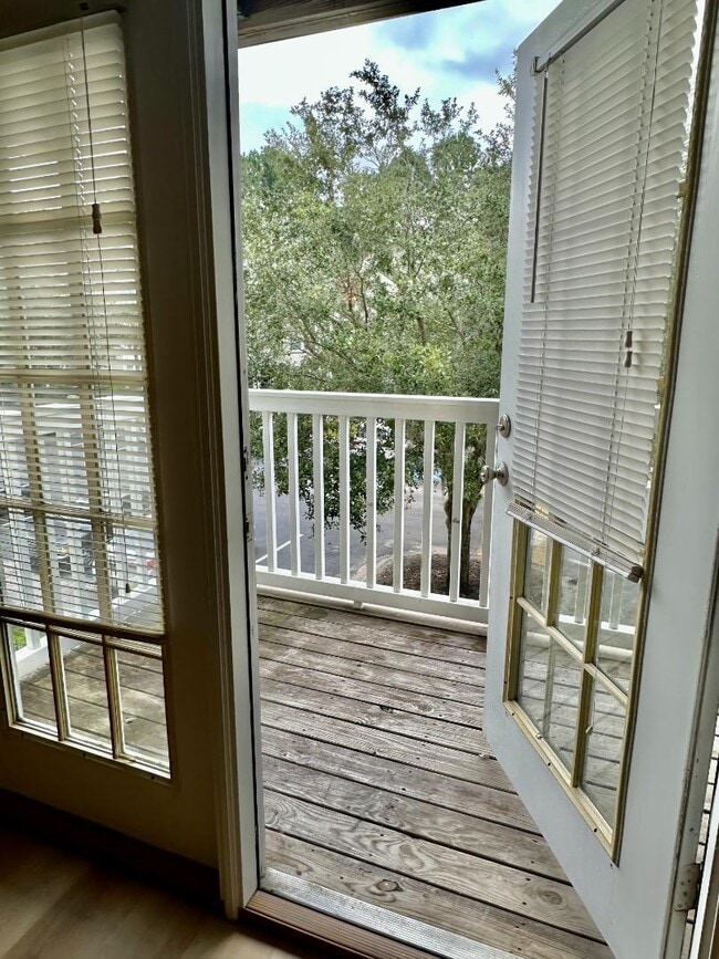 Photo - 100 Kensington Blvd