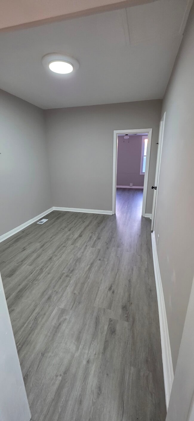 Photo - 203 N Curley St