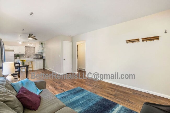 Photo - 636 Irish Dr