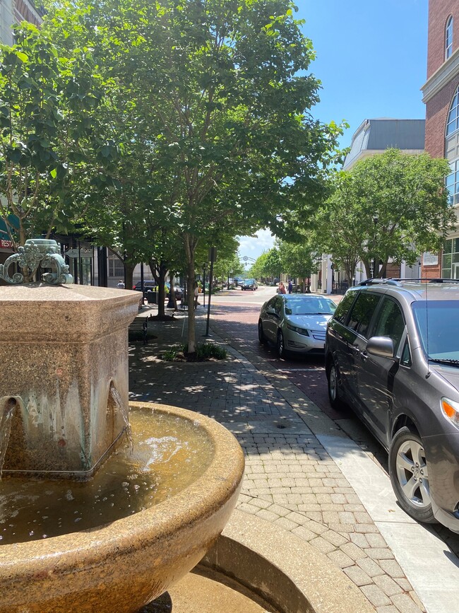 Photo - 300 Main St Unit 1-D3