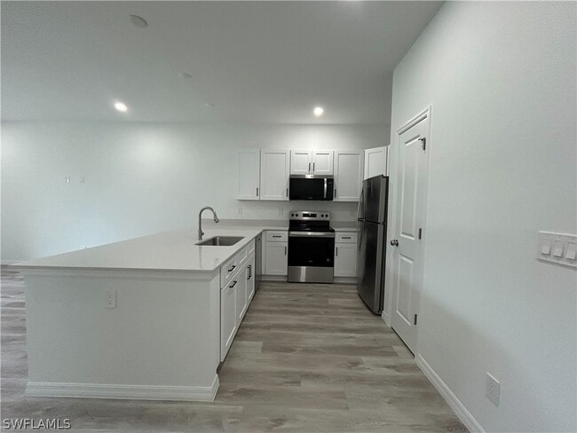 Photo - 455 Bell Blvd