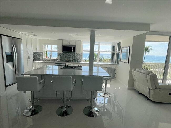 Photo - 5200 N Ocean Blvd Unidad 201