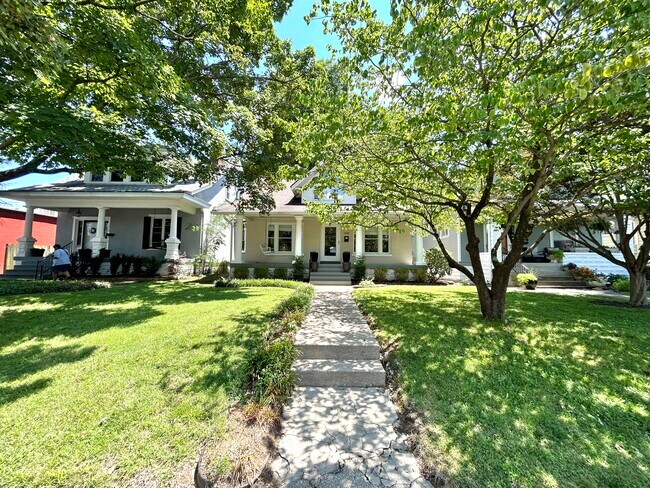 Photo - 1916 Sils Ave House