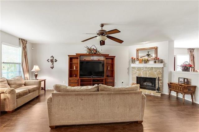 807 Windflower Dr