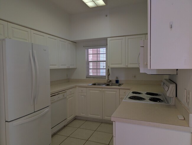 Photo - 4202 Central Sarasota Pky Unit 1211