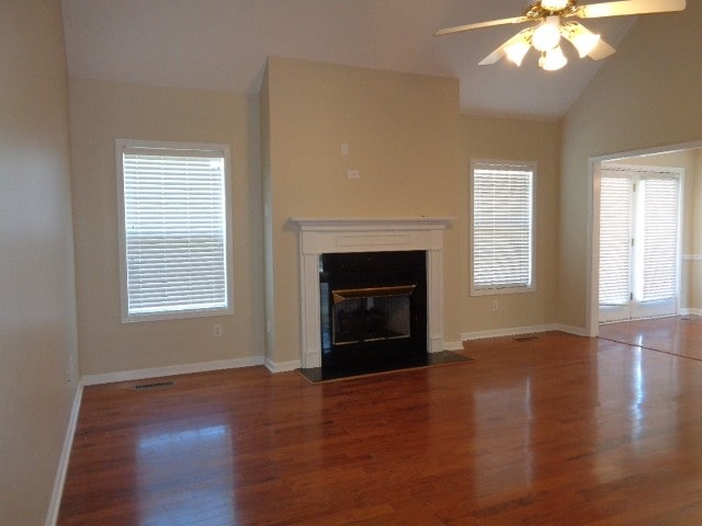 Photo - 614 Worthington Pl