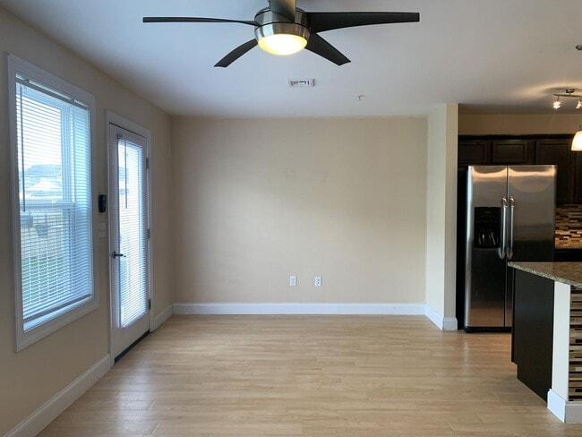 Photo - Spacious 3-Bed, 2.5-Bath Townhouse with Fe...