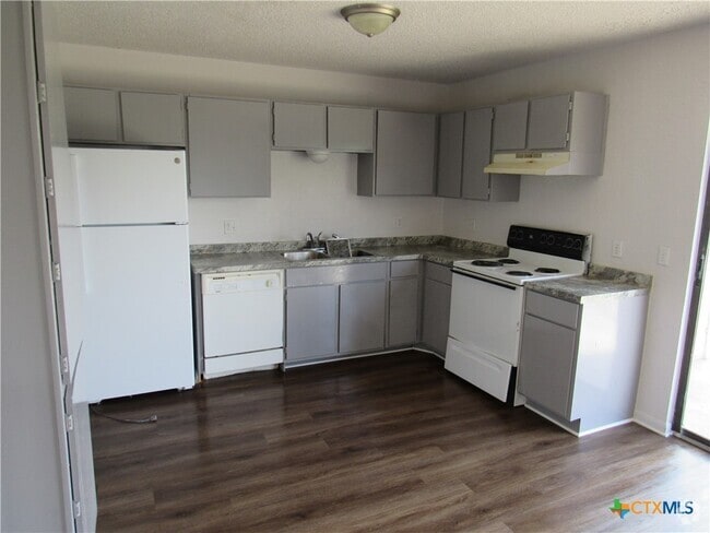 Building Photo - 2603 Bermuda Dr Unit D Rental