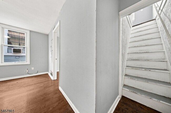 Photo - 133 Smith St