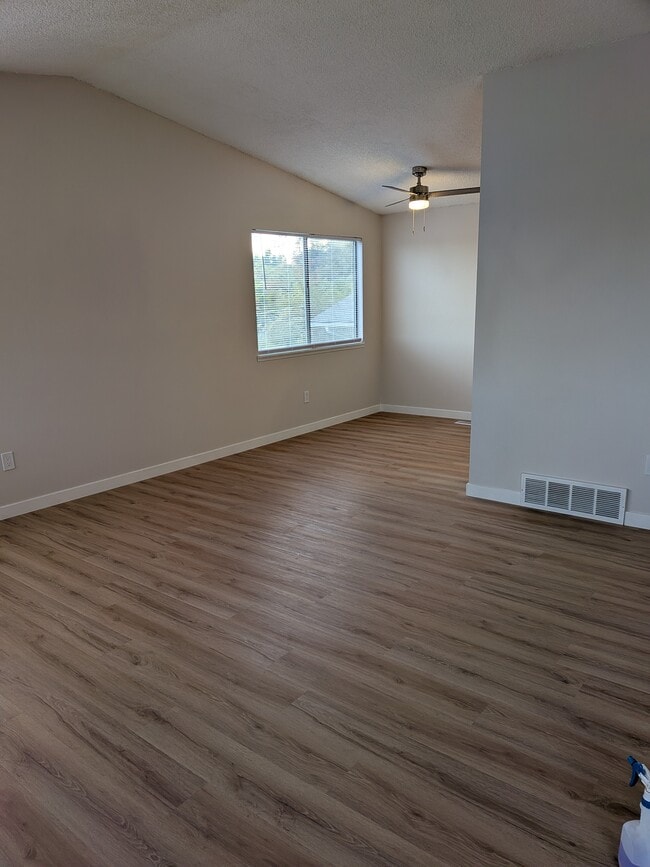 Photo - 1408 W Cora Ct