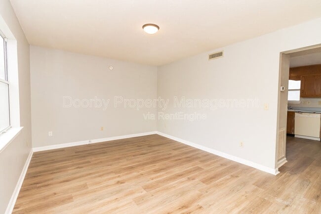 Photo - 7808 Holiday Hills Cir
