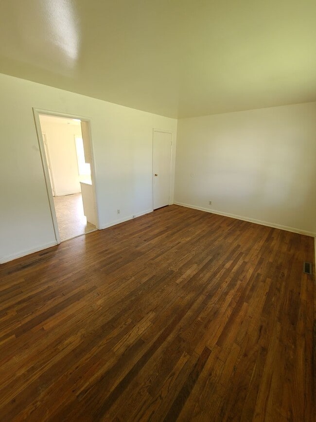 Photo - Pet Freindly Single Family 2 Bedroom