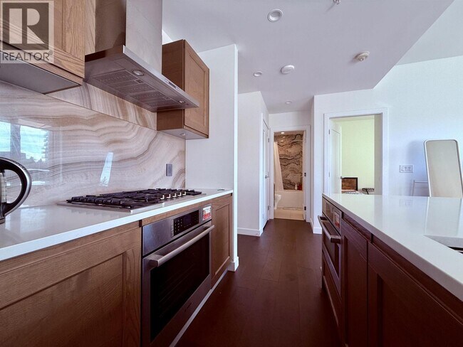 Photo - 5681 Birney Ave Unité 405