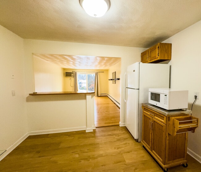 Photo - 13 Silvestri Cir Unidad 23