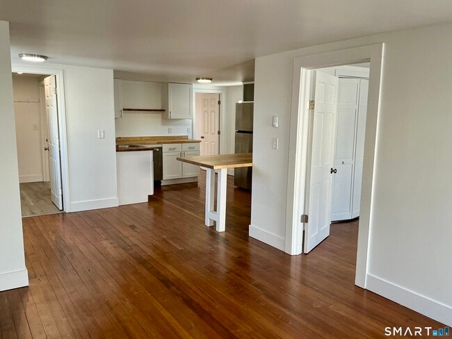 Photo - 74 Liberty St Unidad 2