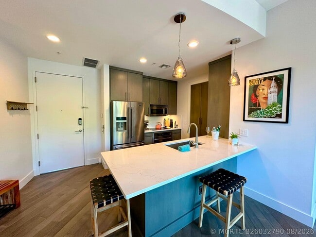 365 SE 6th Ave Unit 203