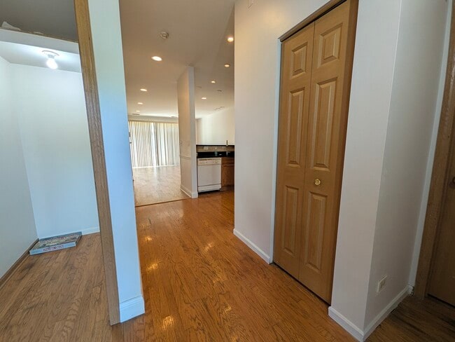 2542 Golf Ridge Cir