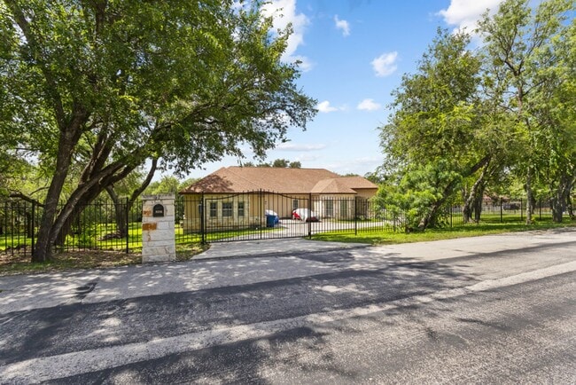 Photo - 8210 Roy Ln