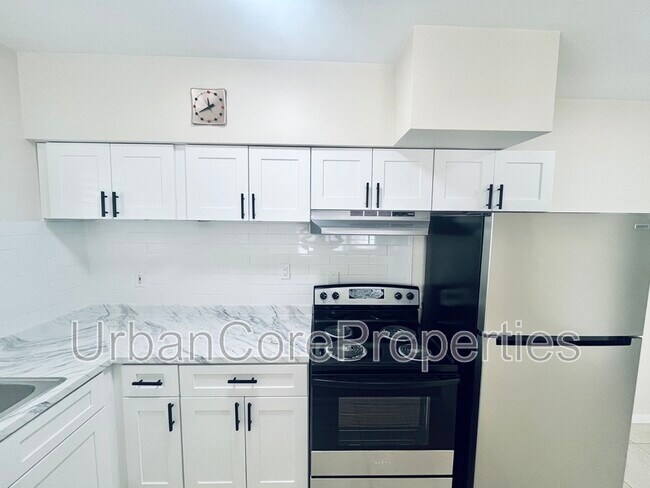 Photo - 115 7th Ave N Unit #10