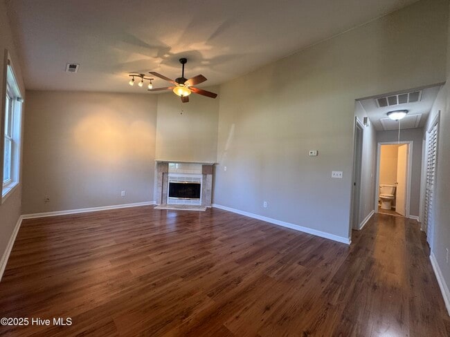 Photo - 3212 Galway Rd