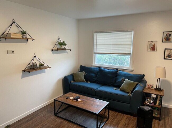 Photo - 3203 33rd St