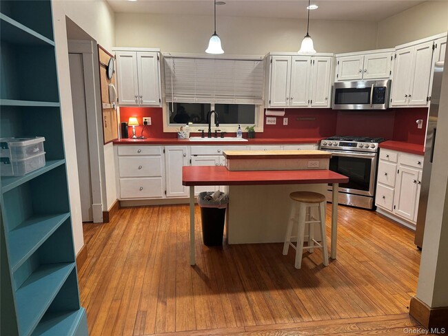 Photo - 116 Castle Heights Ave