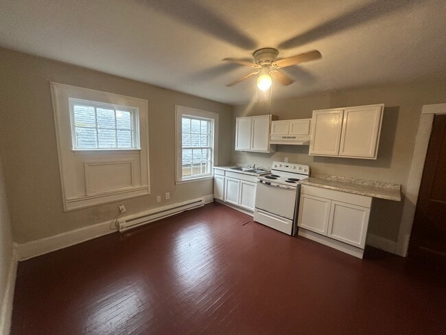 Photo - 342 Holmes St Unit 4