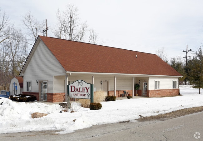 Photo - Daley Apartments