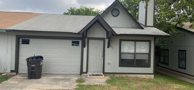Building Photo - 9655 Bratton Dr
