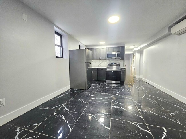 Photo - 226 Roseville Ave Unidad 202