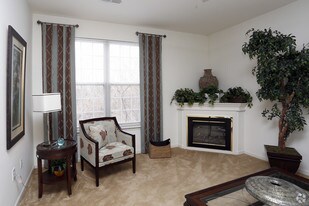 Butler University Off Campus Housing Apartments Indianapolis In Riverchase Apts