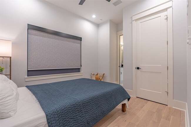 Building Photo - 406 Fenn St