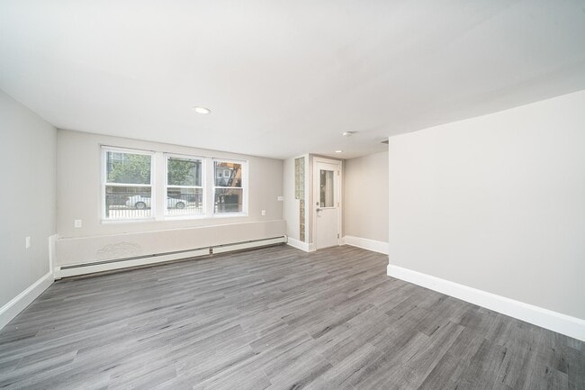 Building Photo - 213 Ogden Ave. Unit 1