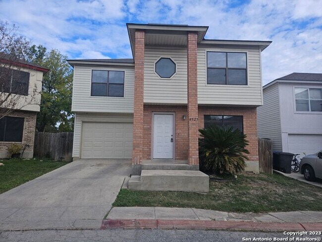 3 Bedroom Near Medical Center & USAA! - 3 Bedroom Near Medical Center & USAA! House