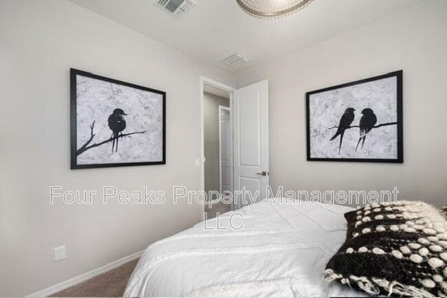 Photo - 22808 E Roundup Way