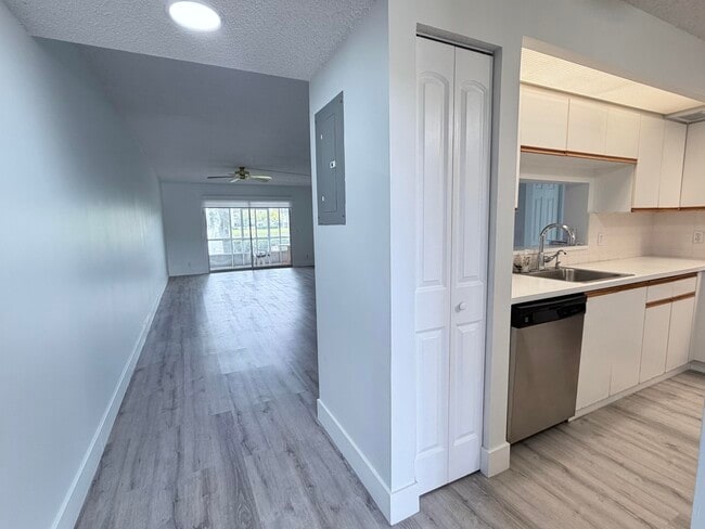 Photo - 12901 SW 15th Ct Unit 106v