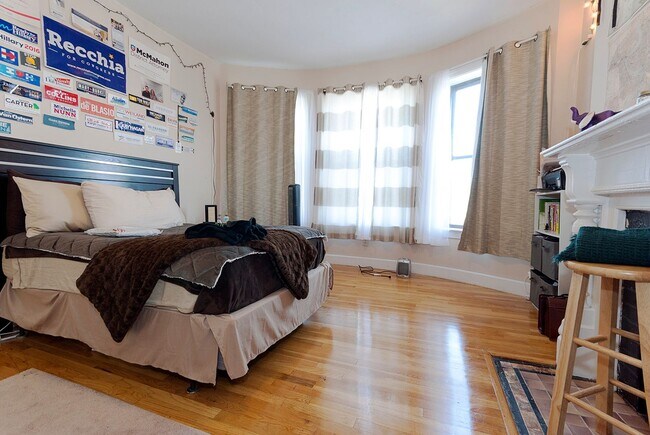 Photo - Allston 4 Bed – Renovated – Central Air – No Fee – 9/1