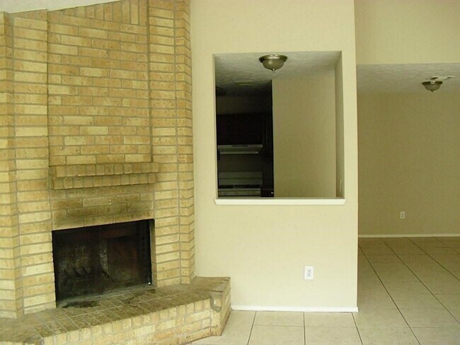 Photo - 16505 Monte Carlo Ln