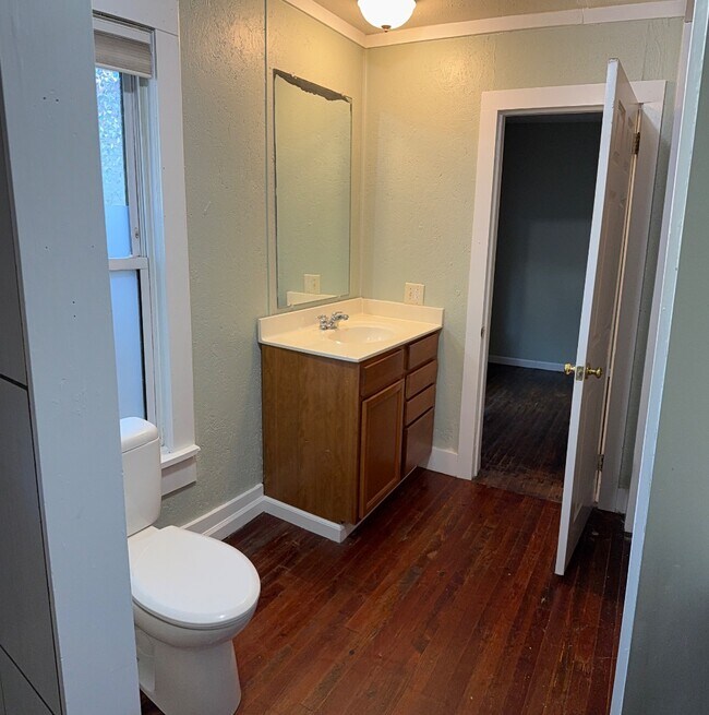 Photo - 3514 Spencer St