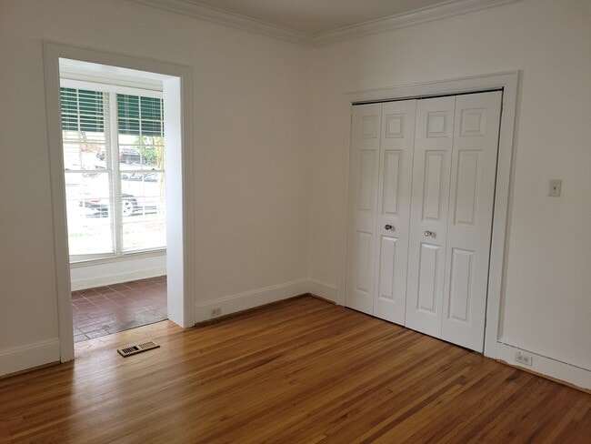 Photo - 118 Altondale Ave Unit 2