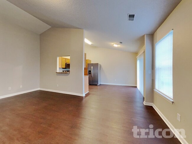 Photo - 1069 Coralbean Way