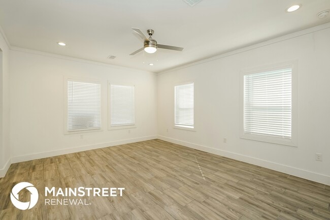 Photo - 2003 E Overton Rd