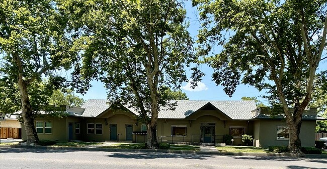 Photo - 573 N Minaret Ave